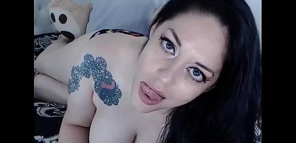  What do you think your cock would look like on my lips